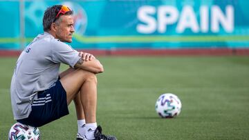 12/06/21  PREPARACION EURCOPA 2020 
ENTRENAMIENTO DE LA SELECCION ESPAÑOLA ESPAÑA TRAS EL CONFINAMIENTO POR COVID CORONAVIRUS POR EL POSITIVO DE SERGIO BUSQUETS 
LUIS ENRIQUE