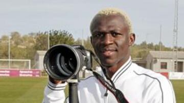 <b>EL MEJOR REGALO. </b>Koné no quiere perder ni un minuto en el que pueda ayudar al Levante.