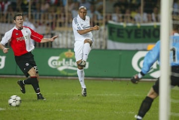 El segundo llegó tras una combinación fantástica de Roberto Carlos con Guti y Cambiasso