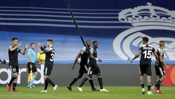 Jugadores del Sheriff Tiraspol celebran un gol contra el Real Madrid en la Champions League 2021/22.