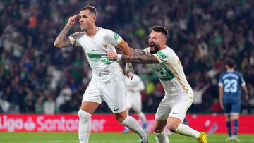 ELCHE, SPAIN - NOVEMBER 08: Pol Lirola of Elche CF celebrates after scoring their team's first goal during the LaLiga Santander match between Elche CF and Girona FC at Estadio Manuel Martinez Valero on November 08, 2022 in Elche, Spain. (Photo by Aitor Alcalde/Getty Images)