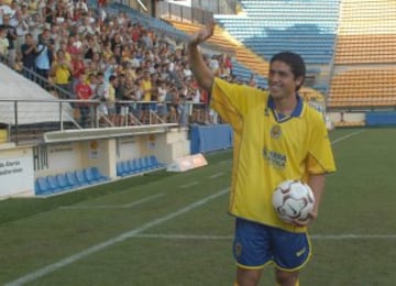 Riquelme durante la presentación con el Villarreal en agosto del 2003.
