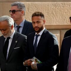 Florentino Pérez confiesa que el Real Madrid negoció con Neymar, pero que él “quería ir al Barça”