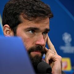 Alisson se posiciona en contra de la nueva Champions League
