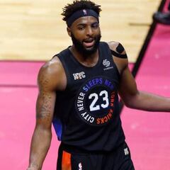 Knicks’ Robinson asks public to help find missing father