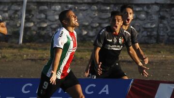 El delantero argentino-chileno seguir&aacute; su carrera en Curic&oacute; Unido. En los &aacute;rabes perdi&oacute; terreno luego de la llegada de Jos&eacute; Luis Sierra.