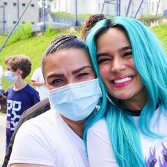 Así fue la visita de Karol G a la cárcel de mujeres en Medellín