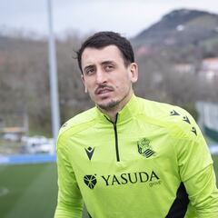 Oyarzabal lanza un mensaje de capitán