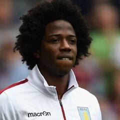 Carlos Sánchez es nuevo jugador de la Fiorentina de Italia