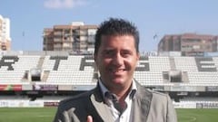 El Cartagena se refuerza; y el Murcia pasa del mercado