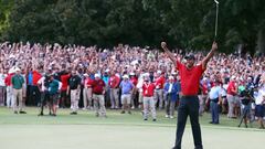 Tiger Woods celebra su victoria en el TOUR Championship en el hoyo 18 del East Lake Golf Club de Atlanta, Georgia.