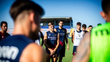 La planificaci¨®n del Levante pasa por las salidas