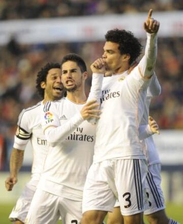 Pepe celebra el 2-2.