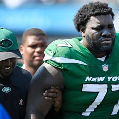 Jets lineman Becton out for 4-6 weeks after dislocating kneecap