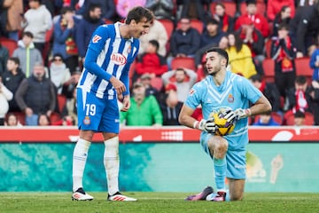 Est en un estado de forma estratosfrico. Par un penalti a Muriqi, estuvo a punto estuvo de impedir el gol del Mallorca en un remate a bocajarro y volvi a parar otra pena mxima, esta vez, de Abdn Prats.