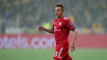 Bayern's Rafinha apologises for Halloween costume