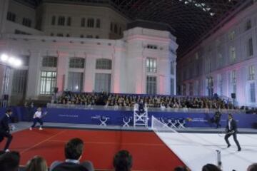 Un partido de tenis muy especial, con Arturo Valls de juez de silla.