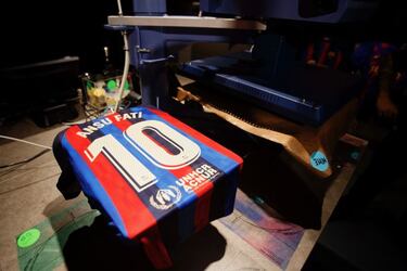 La nueva camiseta del Barça, con inspiración de hace 30 años