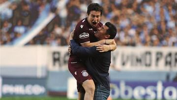 “Almirón es un DT que me enseñó mucho, es muy ameno al jugador”