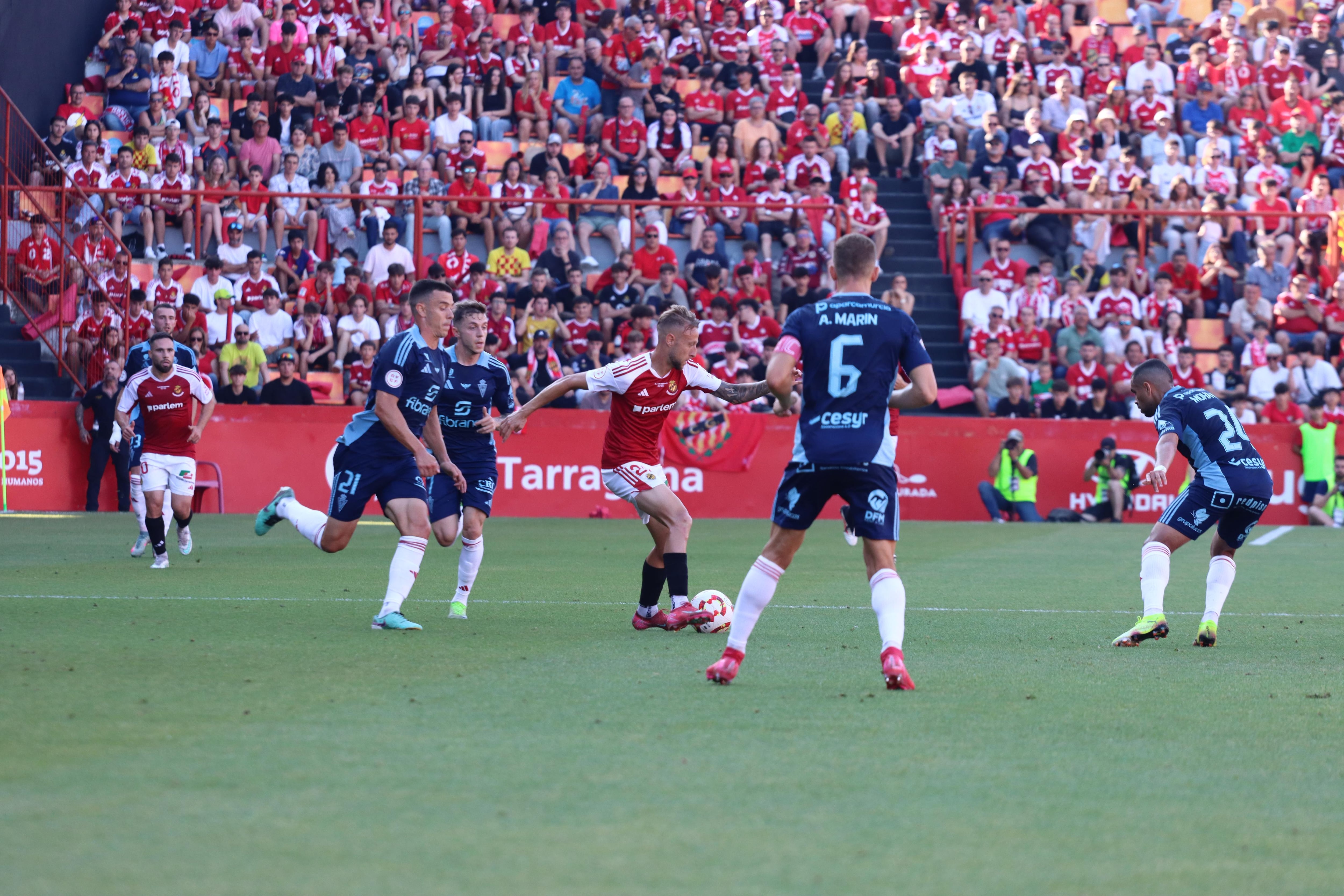 Nstic y Murcia lo dejan todo para la vuelta