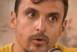 Néstor Sánchez, divulgador científico: “El agua que bebemos nos deshidrata, está cargada de tóxicos y plásticos”