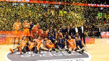 28/09/25 BALONCESTO SUPERCOPA ENDESA FINAL
REAL MADRID - VALENCIA
ALEGRIA CELEBRACION COPA TROFEO CAMPEONES