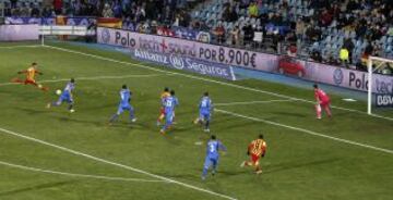 0-1. Primer gol de Messi.