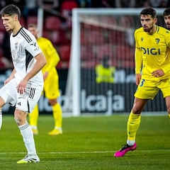 Pepe Sánchez sigue al margen y se pierde el partido ante el Sporting