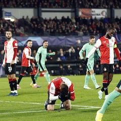 Santiago Giménez scores Champions League own goal as Atlético Madrid eliminate Feyenoord