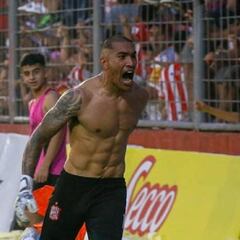 Jugó un Mundial por Argentina y hoy es figura del Torneo: “Toqué tierra, vi la realidad”