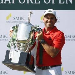 Sergio sigue de dulce: estrena 2018 con victoria en Singapur