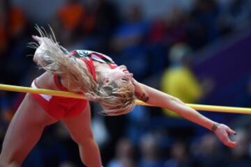 Pentatlón femenino. Yana Maksimava de Bielorrusia en salto de altura.