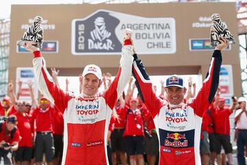 El sudafricano se marchó de la edición de 2022 del Dakar superando en victorias de etapa a Loeb, aunque el francés le volvió a ganar en 2023. Tras debutar con Nissan en el año 2003, su primera victoria llegó en la siguiente edición. Sumó de forma consecutiva al menos un triunfo durante sus cuatro siguientes participaciones al desierto y ya junto a Volkswagen, consiguió firmar su mejor edición y también el ansiado Touareg. Fue en el año 2009, con la marca alemana, cuando cerró la jornada con el mejor registro hasta en cuatro ocasiones y terminó como el mejor de la general, en la que terminó dentro del podio hasta en siete ocasiones. En la última edición fue cuarto en la general con Toyota.