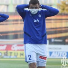 Anderson Arroyo debuta con derrota ante el Slavia Praga