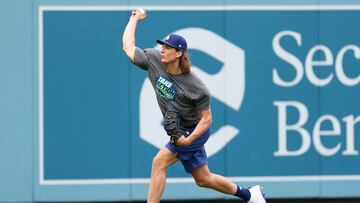 Tyler Glasnow fue colocado a finales de abril en la lista de lesionados por una inflamación en el hombro derecho..