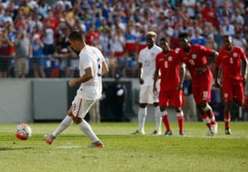 El equipo norteamericano se llevó el triunfo con goles de Dempsey (3), Zardes, Johannsson y González. Cuba recibió seis goles por segunda vez en el torneo.