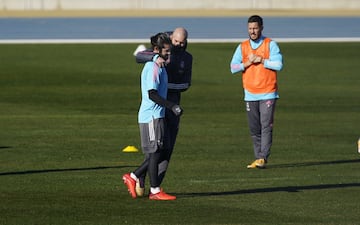 Zidane e Isco. 
