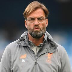Klopp rubbishes thoughts of "easy" Roma draw