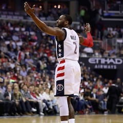 John Wall se pone en modo Dios: reverso de quilates y canasta