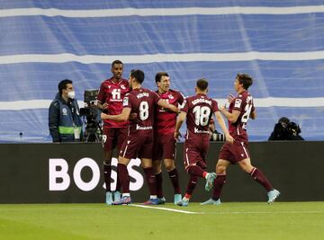 0-1. Mikel Oyarzabal celebra el primer gol que marca de penalti.