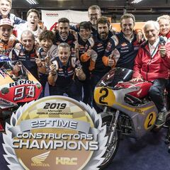 Honda gana en constructores y Márquez acerca el de equipos