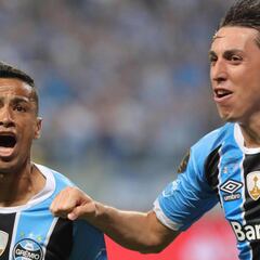 Gremio vence a Lanús en la ida de la final de Copa Libertadores