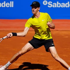 Sinner se retira con Madrid en el horizonte: Musetti, a semifinales