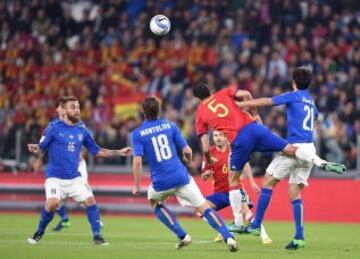 Italia y España igualaron 1-1 en Turín, en juego del grupo G por el paso al Mundial Rusia 2018. Vitolo marcó para el visitante y De Rossi para los locales.EFE/ALESSANDRO DI MARCO