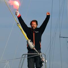 Thomas Coville pulverizó un récord vigente ocho años