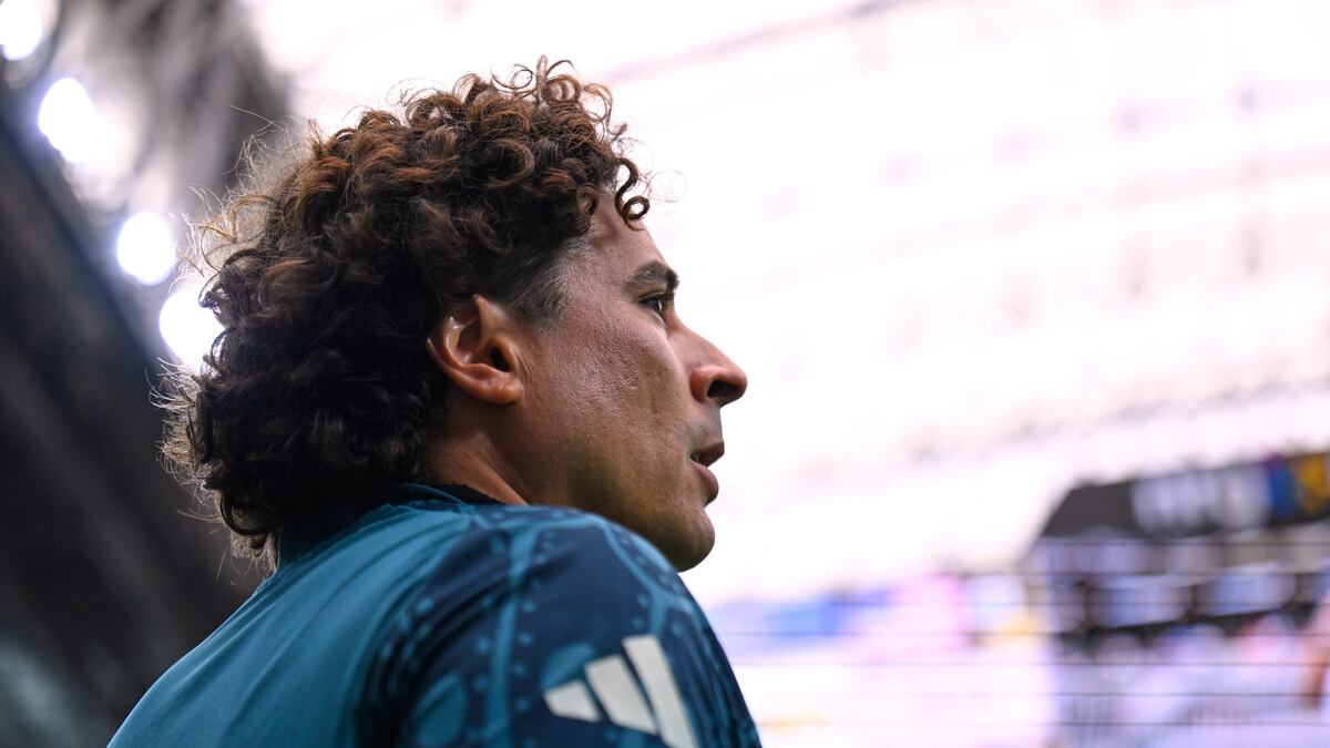 Revés inesperado para Guillermo Ochoa rumbo al Mundial 2026 - AS México