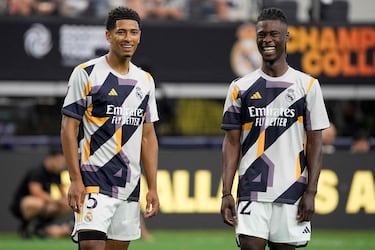 Manchester United agree Adidas contract extension: what is the biggest football kit deal?