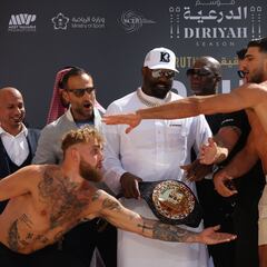 Which celebrities have bet on the Jake Paul - Tommy Fury fight?