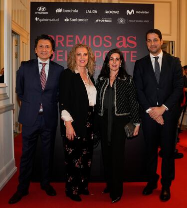 José Félix Díaz, Margarita Rodríguez y Elena Gris, de Hyundai, y Aloysio Araujo.