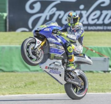 Valentino Rossi durante la sesión de clasificación para el GP de San Marino en el circuito de Misano.